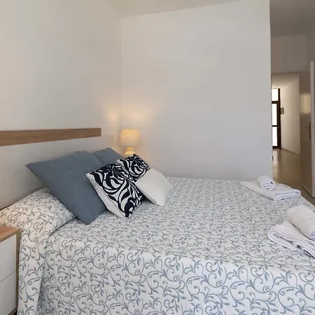 Santa Amalia 1 - Three Bed Los Cristianos (Tenerife)