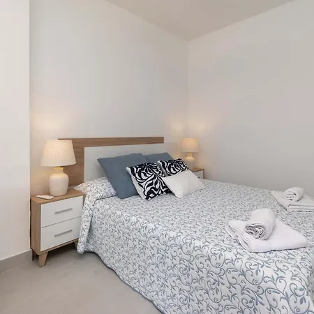 Santa Amalia 1 - Three Bed * Los Cristianos (Tenerife)