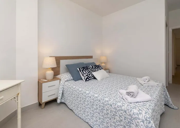 Santa Amalia 1 - Three Bed * Los Cristianos (Tenerife)